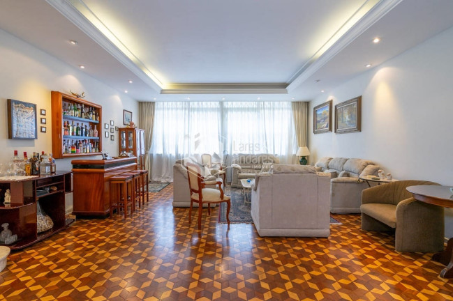 Imagem Casa com 4 Quartos à Venda, 375 m² em Moema - São Paulo Imagem Casa com 4 Quartos à Venda, 375 m² em Moema - São Paulo