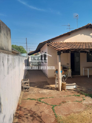 Imagem Casa com 3 Quartos à Venda, 250 m² em Jardim Pinheiros (vila Xavier) - Araraquara Imagem Casa com 3 Quartos à Venda, 250 m² em Jardim Pinheiros (vila Xavier) - Araraquara