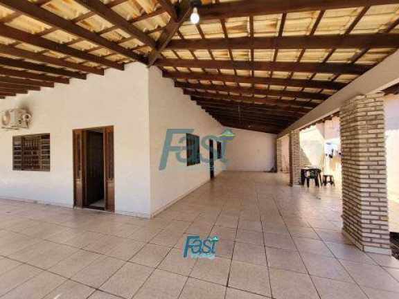 Imagem Casa com 3 Quartos à Venda, 800 m² em Primeiro De Março - Cuiabá
