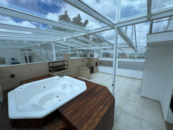 Imagem Casa com 3 Quartos à Venda, 363 m² em Santa Felicidade - Curitiba Imagem Casa com 3 Quartos à Venda, 363 m² em Santa Felicidade - Curitiba