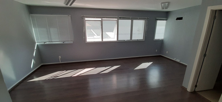 Imagem Sala Comercial à Venda, 182 m² em Menino Deus - Porto Alegre Imagem Sala Comercial à Venda, 182 m² em Menino Deus - Porto Alegre