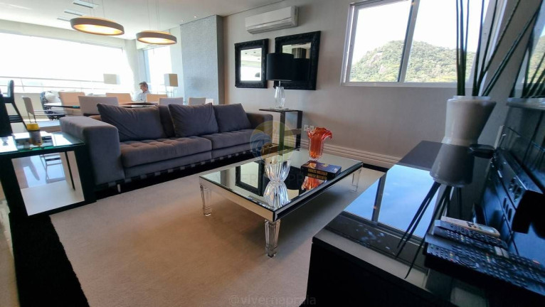 Imagem Apartamento com 3 Quartos à Venda, 185 m² em Centro - Balneário Camboriú