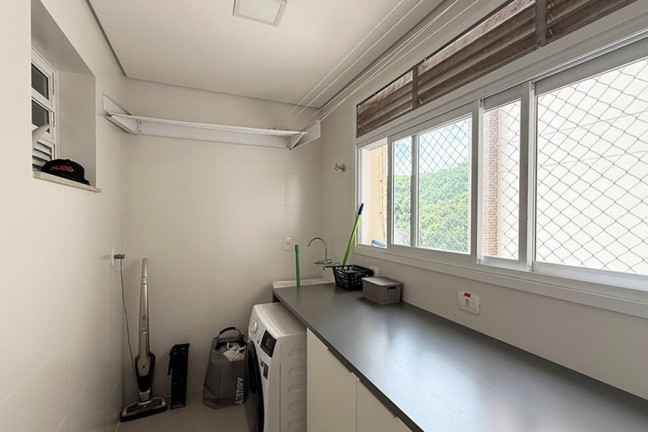 Imagem Imóvel com 3 Quartos à Venda, 104 m² em Petrópolis - Porto Alegre Imagem Imóvel com 3 Quartos à Venda, 104 m² em Petrópolis - Porto Alegre
