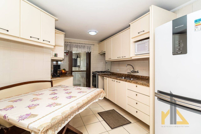 Imagem Casa com 3 Quartos à Venda, 127 m² em Bigorrilho - Curitiba Imagem Casa com 3 Quartos à Venda, 127 m² em Bigorrilho - Curitiba