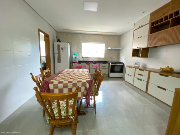 Imagem Casa com 2 Quartos à Venda, 170 m² em São Jorge - Santos Imagem Casa com 2 Quartos à Venda, 170 m² em São Jorge - Santos