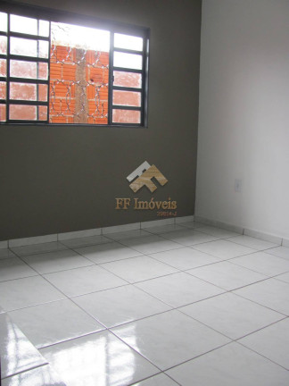 Imagem Casa com 4 Quartos à Venda, 115 m² em São Carlos