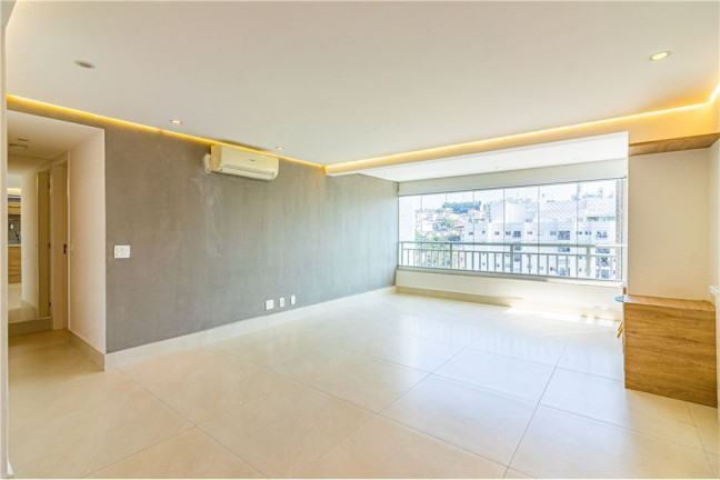 Imagem Imóvel com 2 Quartos à Venda,  em Vila Ipojuca - São Paulo