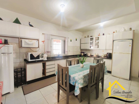 Imagem Casa com 4 Quartos à Venda, 360 m² em Centro - Balneário Barra Do Sul Imagem Casa com 4 Quartos à Venda, 360 m² em Centro - Balneário Barra Do Sul