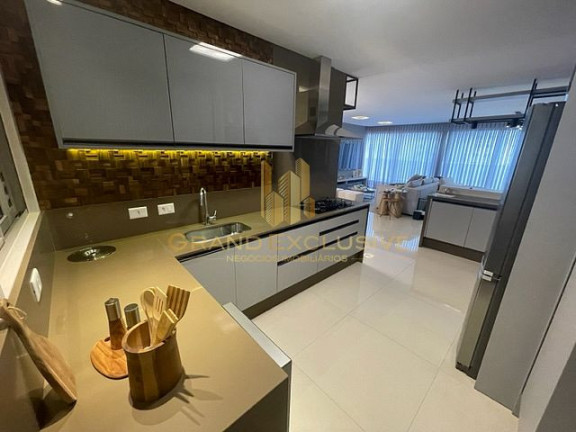 Imagem Apartamento com 3 Quartos à Venda, 399 m² em Centro - Balneário Camboriú Imagem Apartamento com 3 Quartos à Venda, 399 m² em Centro - Balneário Camboriú