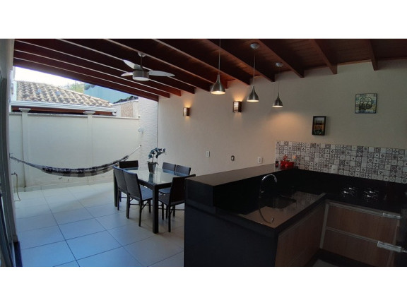 Imagem Casa de Condomínio com 3 Quartos à Venda, 140 m² em Roncáglia - Valinhos