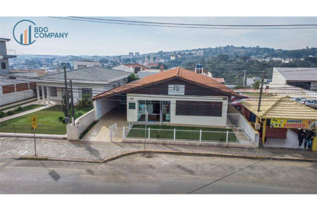 Casa à Venda, 303 m² em Centro - Irati