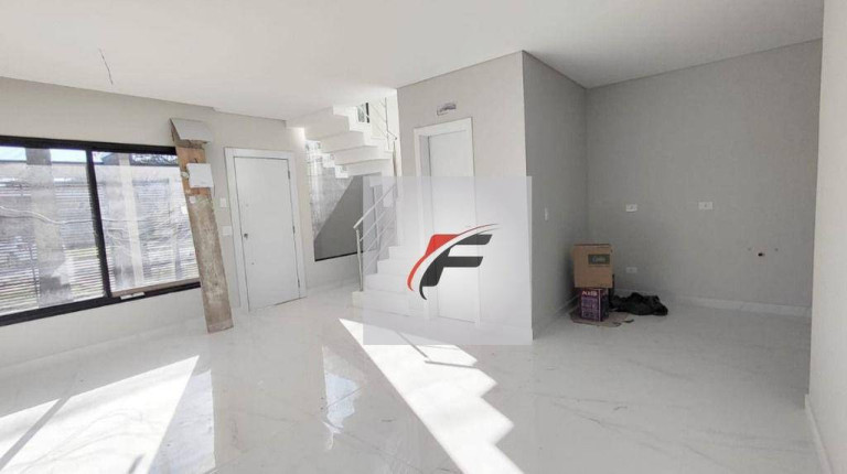 Imagem Sobrado com 3 Quartos à Venda, 152 m² em água Verde - Curitiba