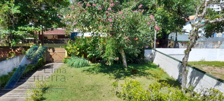 Imagem Casa com 6 Quartos à Venda, 200 m² em Toninhas - Ubatuba Imagem Casa com 6 Quartos à Venda, 200 m² em Toninhas - Ubatuba