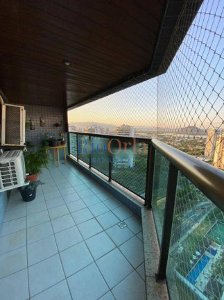 Imagem Apartamento com 4 Quartos à Venda, 149 m² em Barra Da Tijuca - Rio De Janeiro