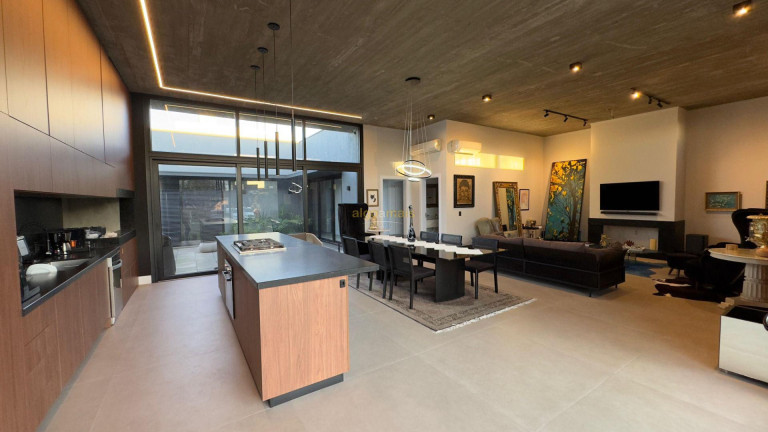 Casa com 4 Quartos à Venda, 191 m² em Condominio Dubai Resort - Capão Da Canoa