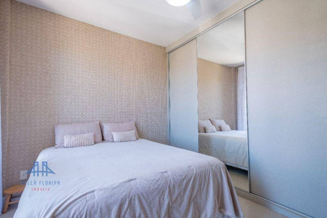 Imagem Casa com 3 Quartos à Venda, 148 m² em Sambaqui - Florianópolis Imagem Casa com 3 Quartos à Venda, 148 m² em Sambaqui - Florianópolis