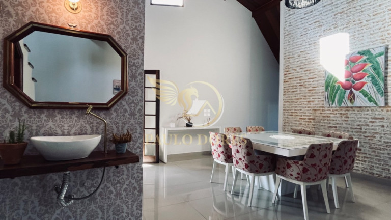 Imagem Casa com 4 Quartos à Venda, 298 m² em Centro - Ubatuba