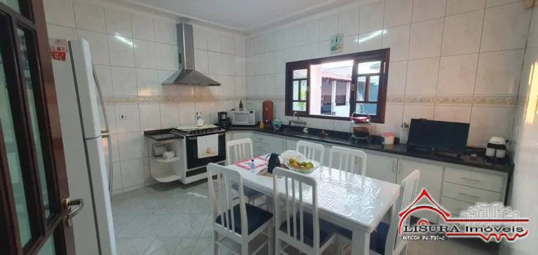 Imagem Casa com 4 Quartos à Venda, 425 m² em Jardim Santa Maria - Jacareí Imagem Casa com 4 Quartos à Venda, 425 m² em Jardim Santa Maria - Jacareí