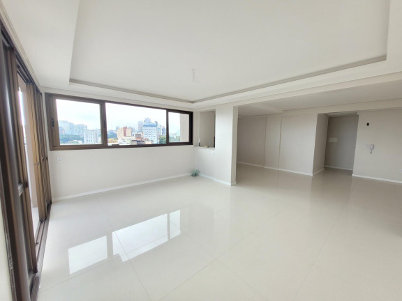 Cobertura com 4 Quartos à Venda, 200 m² em Nossa Senhora Medianeira - Santa Maria