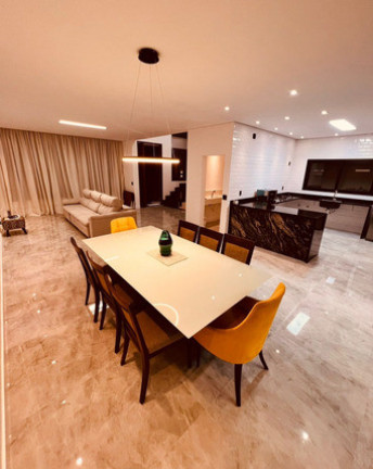 Imagem Sobrado com 3 Quartos à Venda, 283 m² em Cézar De Souza - Mogi Das Cruzes