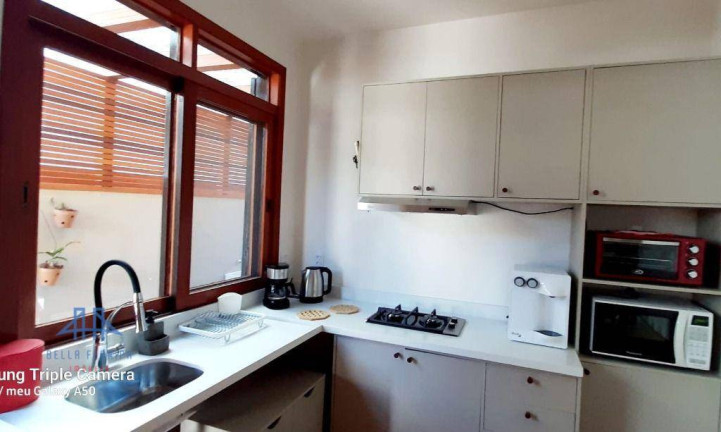 Imagem Casa com 4 Quartos à Venda, 267 m² em Córrego Grande - Florianópolis Imagem Casa com 4 Quartos à Venda, 267 m² em Córrego Grande - Florianópolis