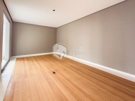 Imagem Apartamento com 4 Quartos à Venda, 277 m² em Jardim Londrina - São Paulo