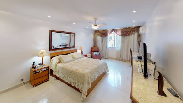 Imagem Apartamento com 3 Quartos à Venda, em Copacabana - Rio De Janeiro Imagem Apartamento com 3 Quartos à Venda, em Copacabana - Rio De Janeiro