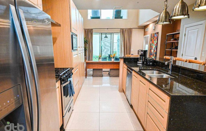 Imagem Casa de Condomínio com 4 Quartos à Venda,  em Orlando