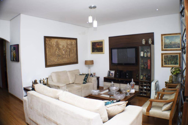 Imagem Casa com 3 Quartos à Venda, 460 m² em Vila Gardênia - Atibaia