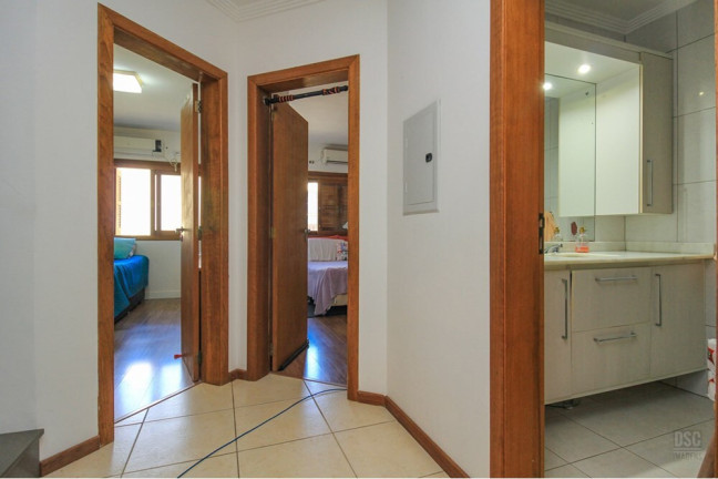 Imagem Casa com 4 Quartos à Venda, 201 m² em Espírito Santo - Porto Alegre