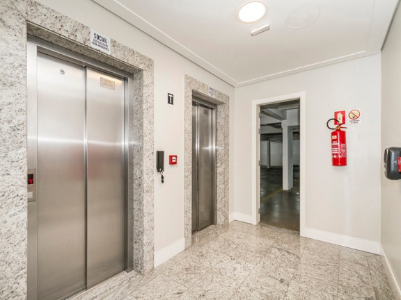 Imagem Apartamento com 3 Quartos à Venda, 90 m² em Higienópolis - Porto Alegre Imagem Apartamento com 3 Quartos à Venda, 90 m² em Higienópolis - Porto Alegre