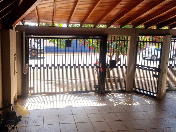 Imagem Casa com 3 Quartos à Venda, 204 m² em Centro - Campo Grande