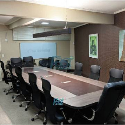 Sala Comercial à Venda, 350 m² em Goiabeira - Cuiabá