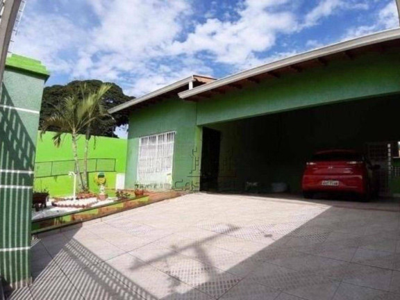Casa com 4 Quartos à Venda, 220 m² em Vila Ziober - Londrina