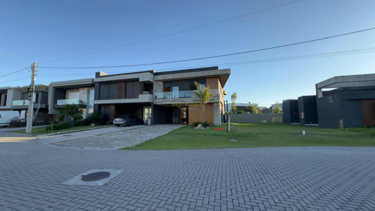 Imagem Casa com 4 Quartos à Venda, 212 m² em Condominio Sunset - Xangri-lá Imagem Casa com 4 Quartos à Venda, 212 m² em Condominio Sunset - Xangri-lá