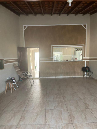 Imagem Sobrado com 4 Quartos à Venda, 300 m² em Junqueira - Lins
