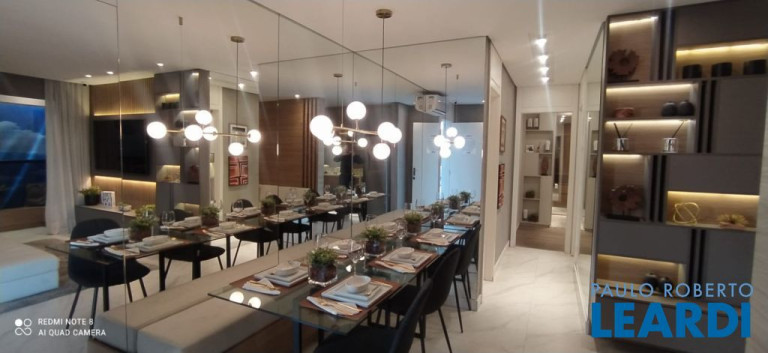Imagem Apartamento com 2 Quartos à Venda, 57 m² em Campestre - Santo André