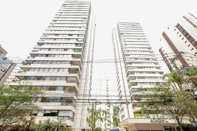 Imagem Imóvel com 3 Quartos à Venda, 162 m² em Moema - São Paulo