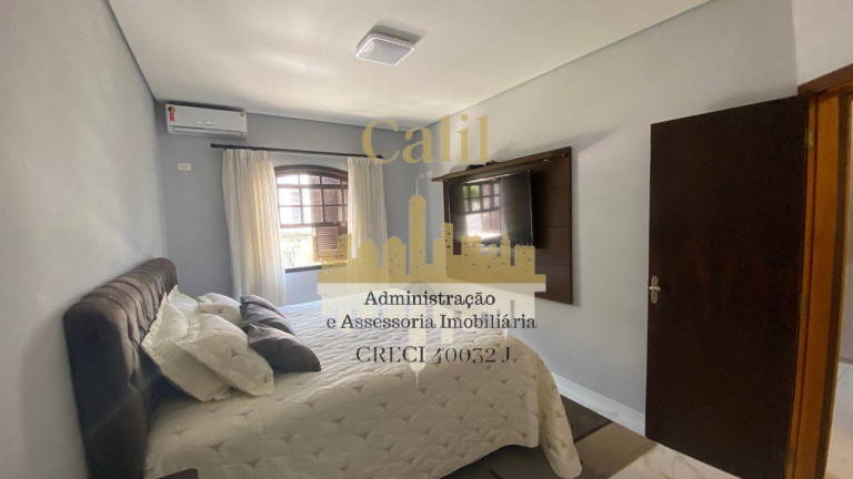 Imagem Casa com 3 Quartos à Venda, 205 m² em Boqueirão - Santos Imagem Casa com 3 Quartos à Venda, 205 m² em Boqueirão - Santos