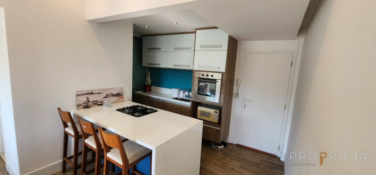 Imagem Apartamento com 2 Quartos à Venda, 72 m² em Lagoa - Rio De Janeiro Imagem Apartamento com 2 Quartos à Venda, 72 m² em Lagoa - Rio De Janeiro