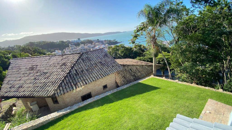 Imagem Casa de Condomínio com 3 Quartos à Venda, 337 m² em Bombinhas - Bombinhas Imagem Casa de Condomínio com 3 Quartos à Venda, 337 m² em Bombinhas - Bombinhas