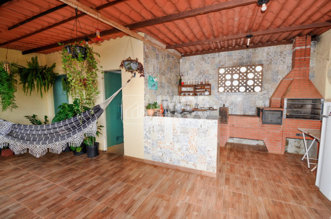 Imagem Casa com 3 Quartos à Venda, 180 m² em Ceilândia - Ceilândia