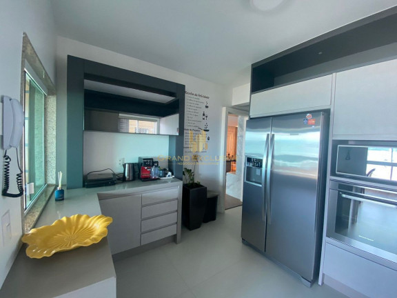 Imagem Apartamento com 3 Quartos à Venda, 178 m² em Centro - Balneário Camboriú Imagem Apartamento com 3 Quartos à Venda, 178 m² em Centro - Balneário Camboriú
