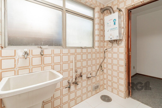 Imagem Imóvel com 2 Quartos à Venda, em Sao Joao - Porto Alegre Imagem Imóvel com 2 Quartos à Venda, em Sao Joao - Porto Alegre