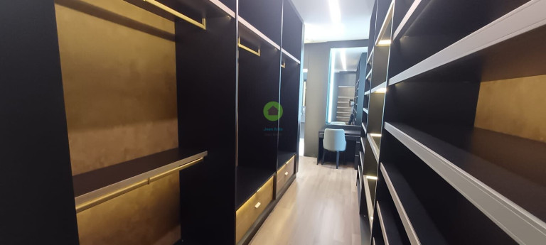 Imagem Casa com 5 Quartos à Venda, 1.070 m² em Alphaville - Barueri Imagem Casa com 5 Quartos à Venda, 1.070 m² em Alphaville - Barueri