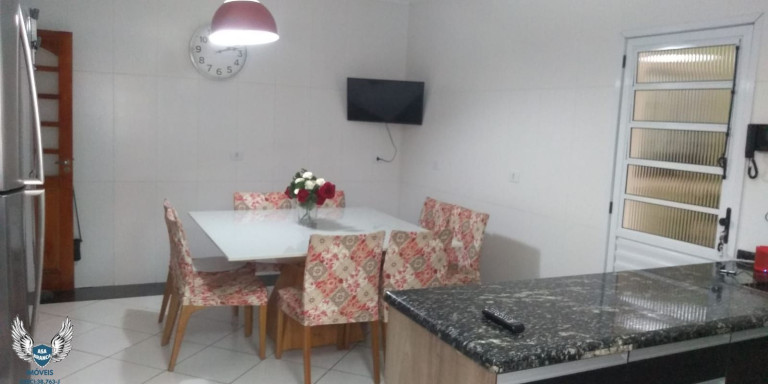 Sobrado com 5 Quartos à Venda, 250 m² em Vila Santos - São Paulo