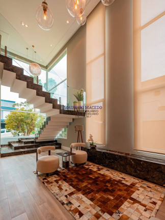 Imagem Casa com 6 Quartos à Venda, 1.260 m² em Alphaville - Santana De Parnaíba Imagem Casa com 6 Quartos à Venda, 1.260 m² em Alphaville - Santana De Parnaíba