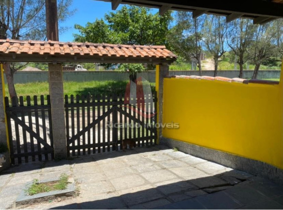 Imagem Casa de Condomínio com 2 Quartos à Venda, 360 m² em Cabo Frio