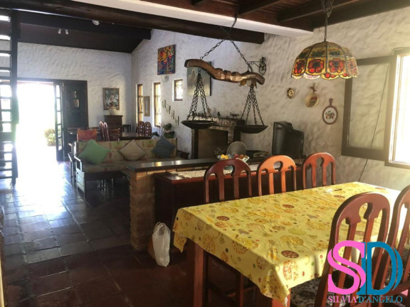 Casa com 3 Quartos à Venda, 161 m² em Enseada - Ubatuba