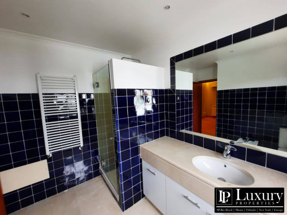 Imagem Casa com 5 Quartos à Venda, 656 m² em Centro - Cascais Imagem Casa com 5 Quartos à Venda, 656 m² em Centro - Cascais